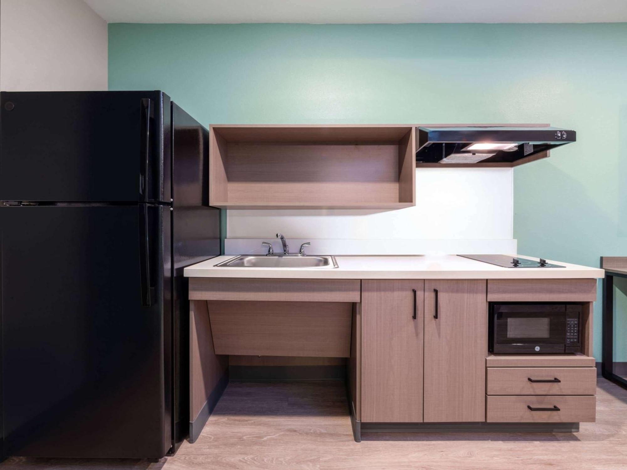 Echo Suites Extended Stay By Wyndham Indianapolis Ameriplex Bagian luar foto