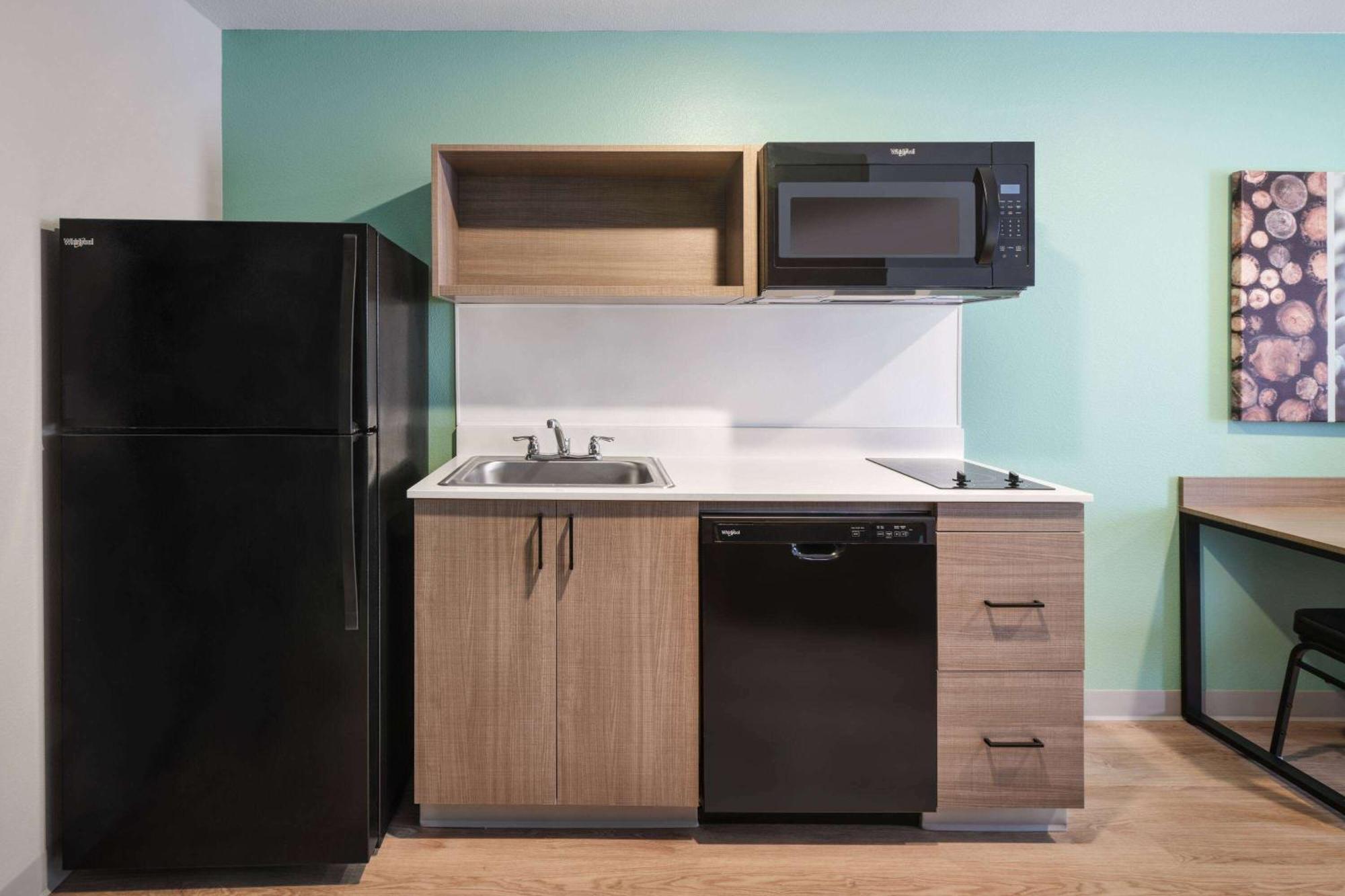 Echo Suites Extended Stay By Wyndham Indianapolis Ameriplex Bagian luar foto
